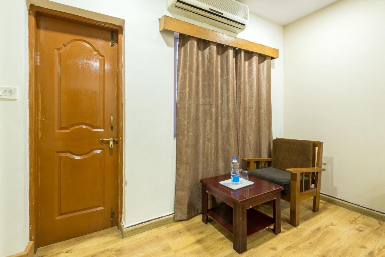 Stayeasy Majestic Bangalore Exterior photo
